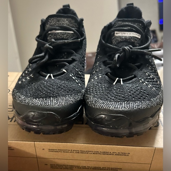 Nike vapormax flyknit - Picture 2 of 7